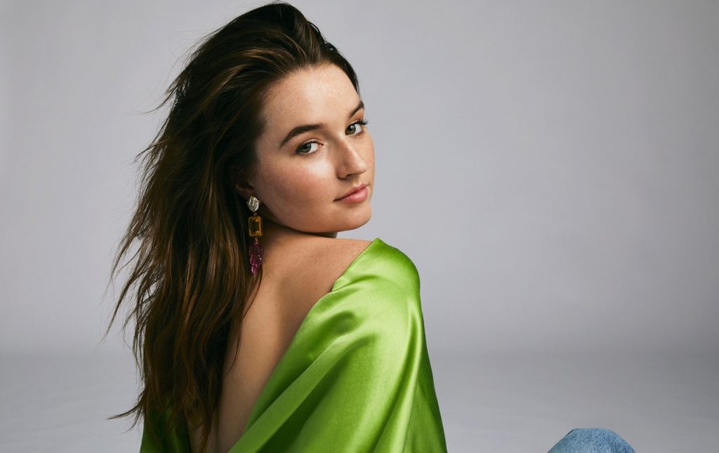 Foto de la actriz Kaitlyn Dever